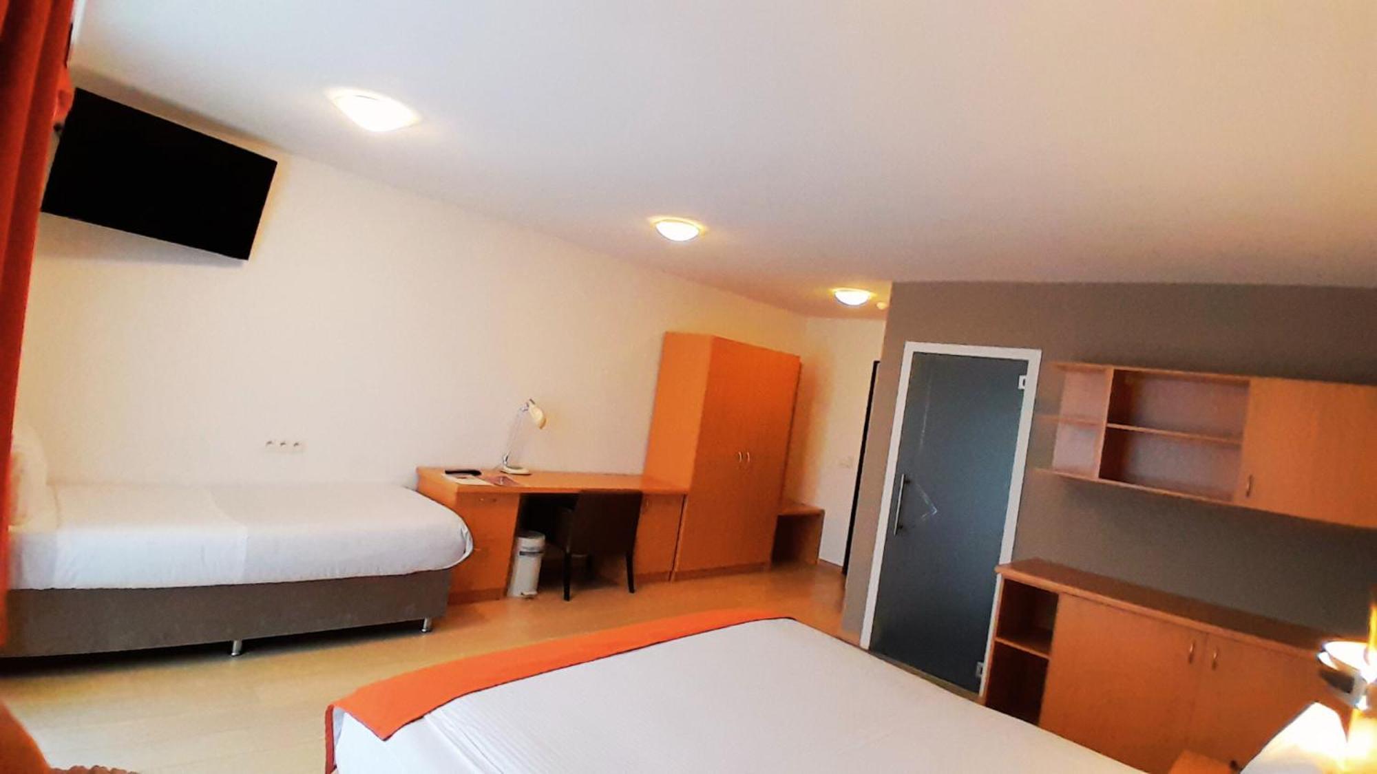 Hotel Taormina Brussels Airport Zaventem Εξωτερικό φωτογραφία